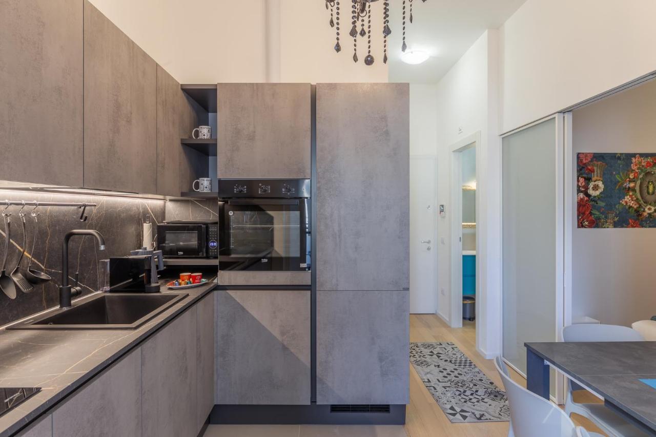 Liberty 37 Boutique Apartment Triëst Buitenkant foto